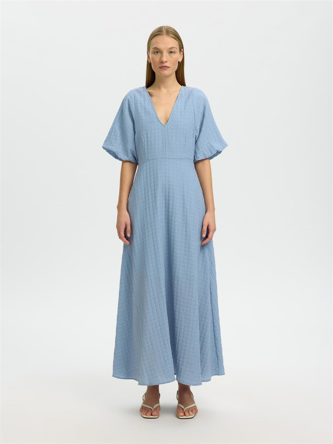 Slfmaddie Ss Closed Back Midi Kjole