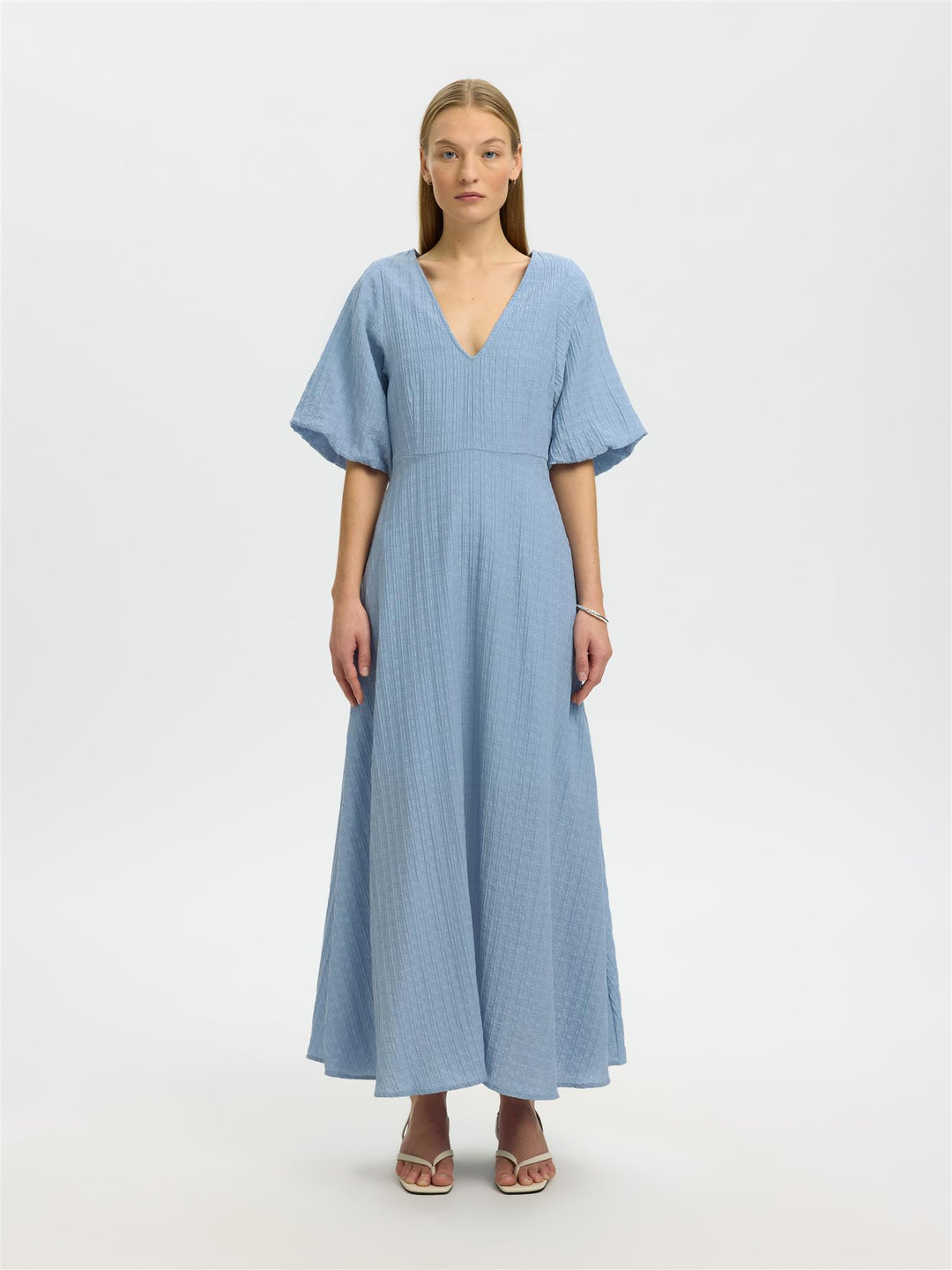 Slfmaddie Ss Closed Back Midi Kjole