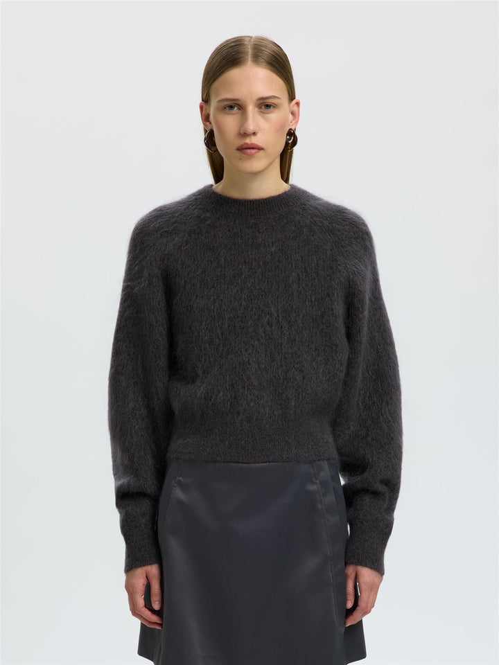 Mira LS Knit Short O-Neck