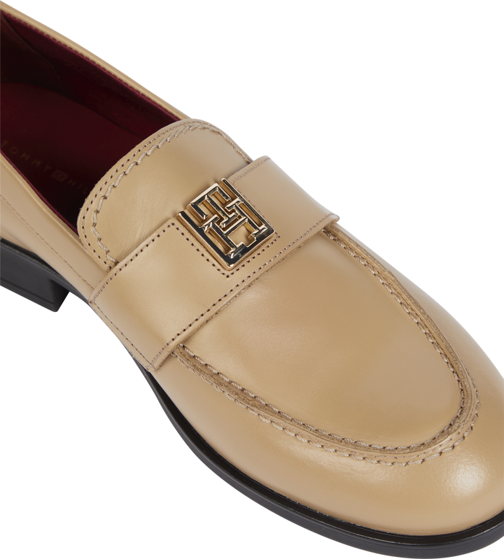 TH Leather Classic Loafer