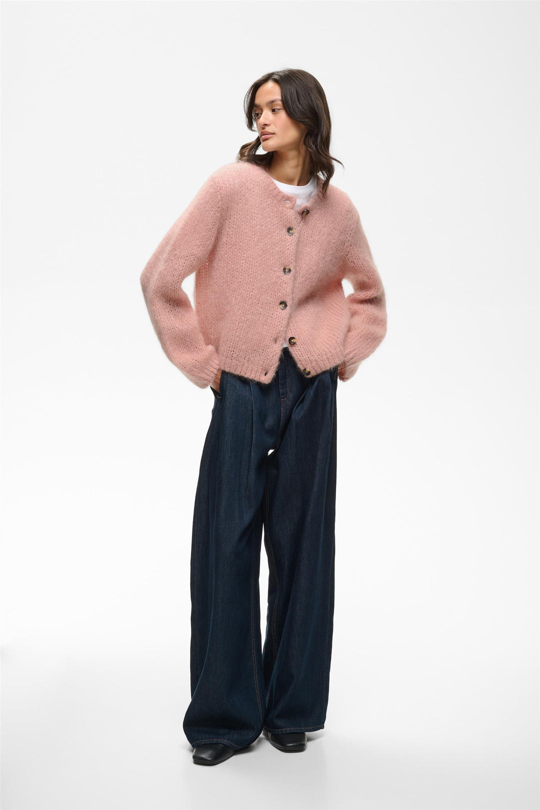 Jetra Cardigan