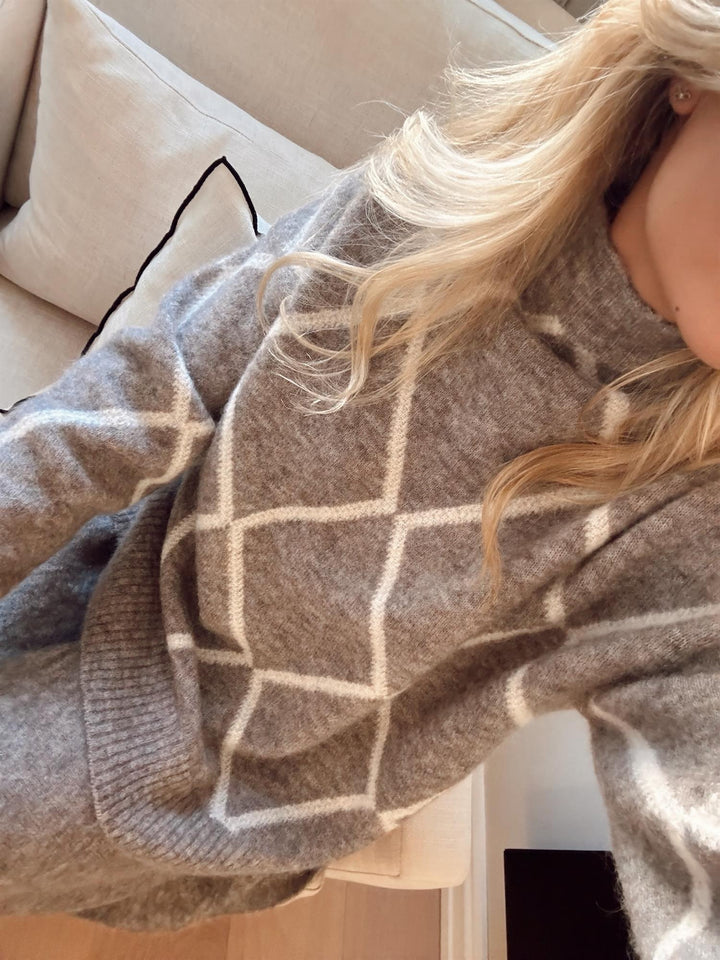 Elly Check Sweater